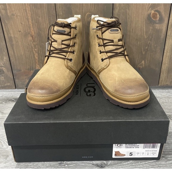 UGG Harkley Desert Sand Waterproof Leather Boots Shoes Men's Size 5/ Women's 6.5